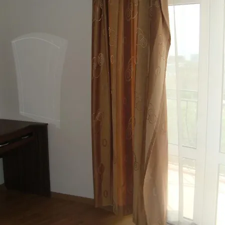 Apartment D&c In